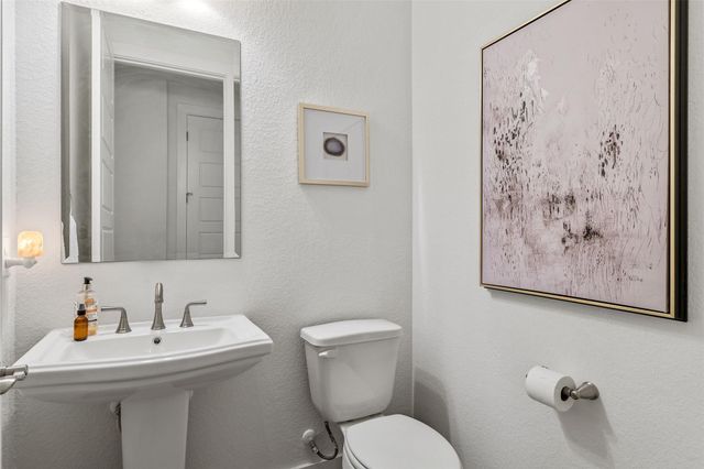 600 Bonfisk BND, Austin, TX 78738