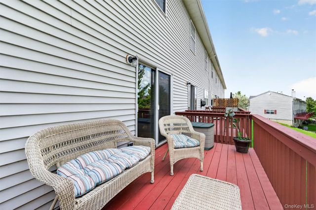 28 Lois Lane, Monroe, NY 10950