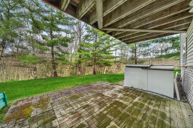 28 Lois Lane, Monroe, NY 10950