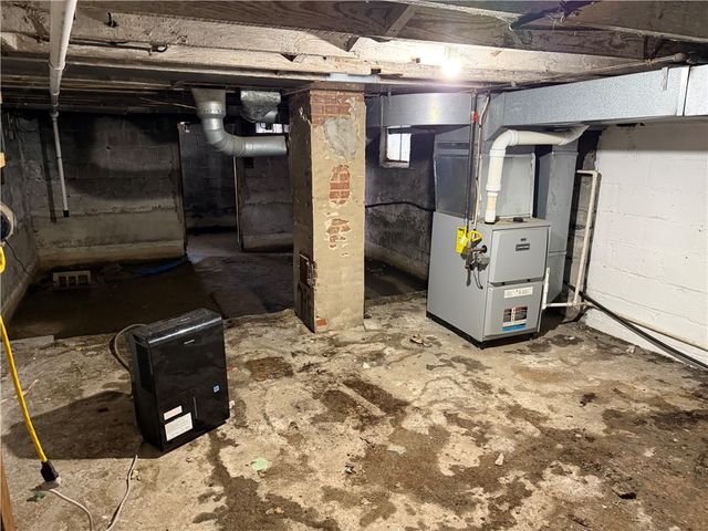 141 Larimer Ave, Pittsburgh, PA 15315