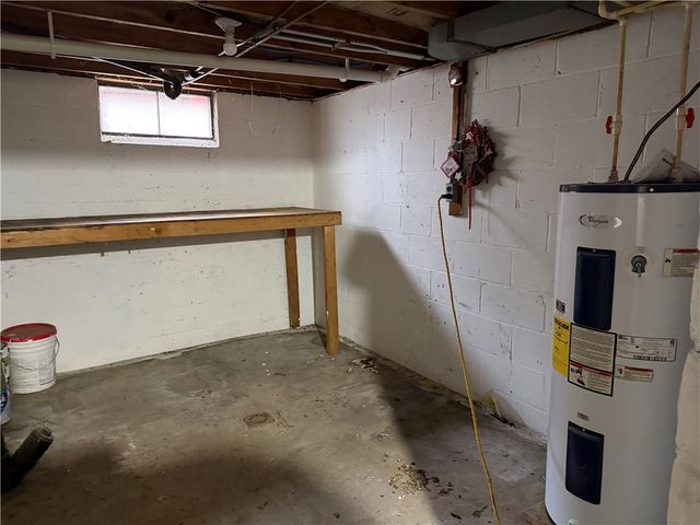 141 Larimer Ave, Pittsburgh, PA 15315