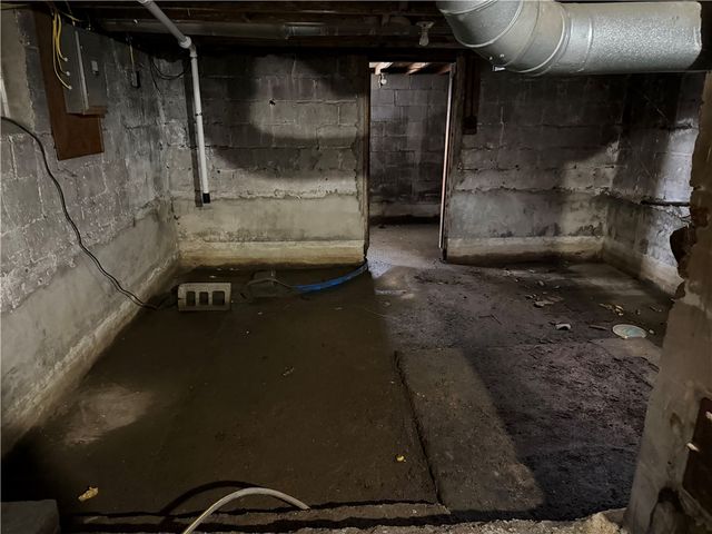 141 Larimer Ave, Pittsburgh, PA 15315