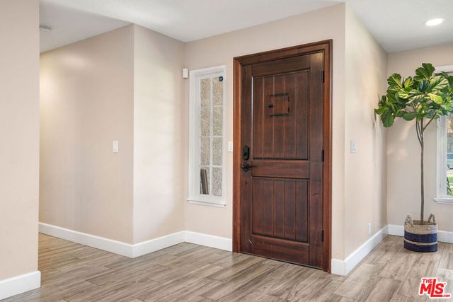 1218 Nonchalant Drive, Simi Valley, CA 93065