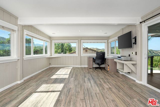 1218 Nonchalant Drive, Simi Valley, CA 93065