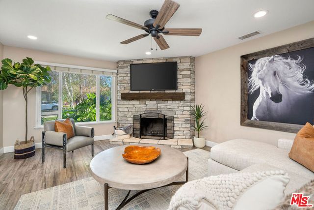 1218 Nonchalant Drive, Simi Valley, CA 93065