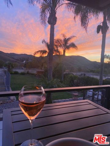 1218 Nonchalant Drive, Simi Valley, CA 93065