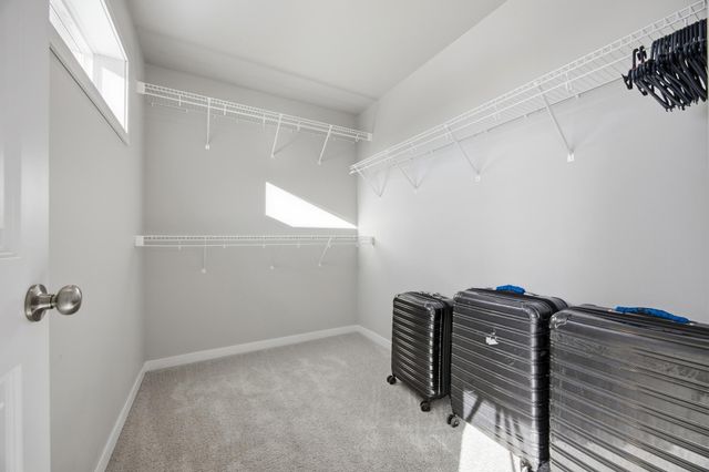 1326 Commander Drive W, West Fargo, ND 58078