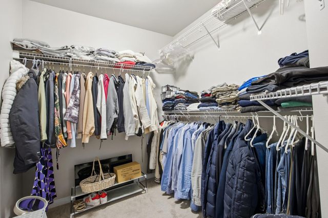 1326 Commander Drive W, West Fargo, ND 58078