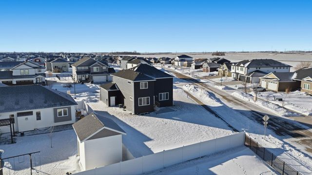 1326 Commander Drive W, West Fargo, ND 58078