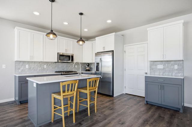 1326 Commander Drive W, West Fargo, ND 58078