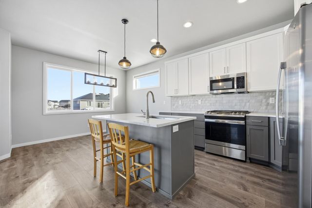 1326 Commander Drive W, West Fargo, ND 58078