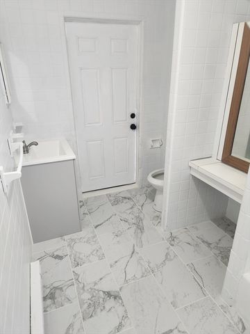 51 Everett 3, Everett, MA 02149