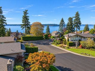 915 S 261st Place, Des Moines, WA 98198