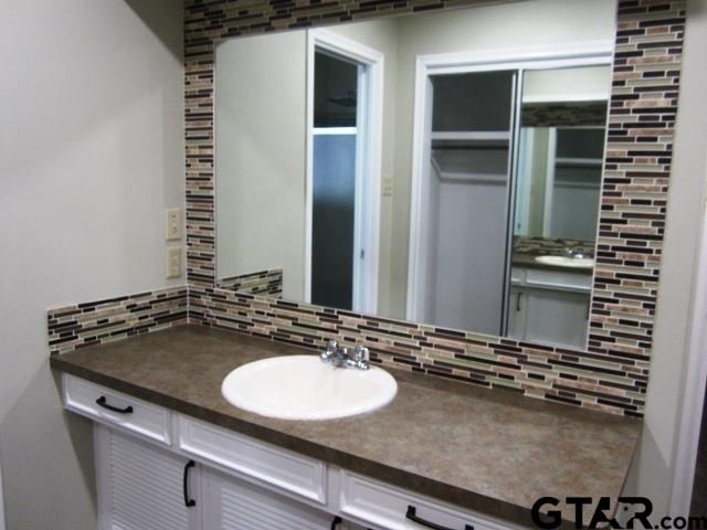 328 Brookwood, Tyler, TX 75701