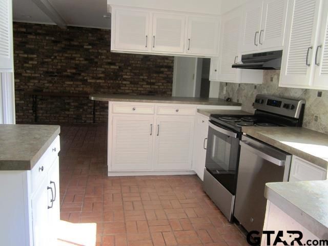 328 Brookwood, Tyler, TX 75701