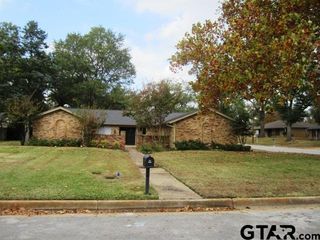 328 Brookwood, Tyler, TX 75701