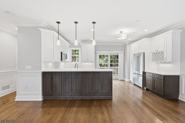 4 Central Ave 4C, Caldwell Boro Twp., NJ 07006