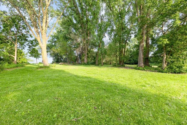 3488 COUNTY RD A, Oshkosh, WI 54901