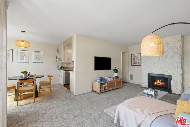 428 Hill Street 16, Santa Monica, CA 90405
