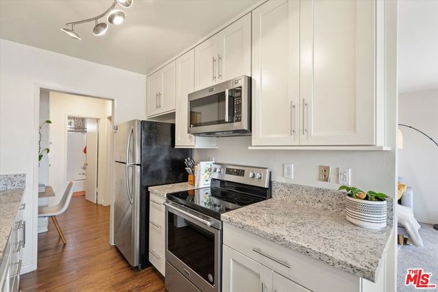 428 Hill Street 16, Santa Monica, CA 90405