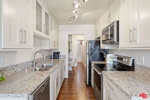 428 Hill Street 16, Santa Monica, CA 90405