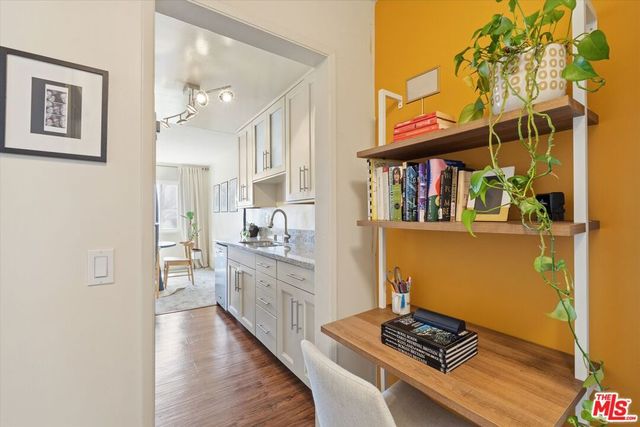 428 Hill Street 16, Santa Monica, CA 90405