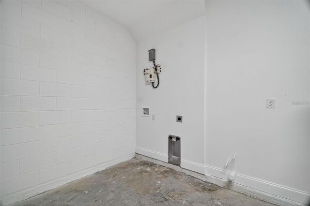 89 FARIWAY CIRCLE, Umatilla, FL 32784