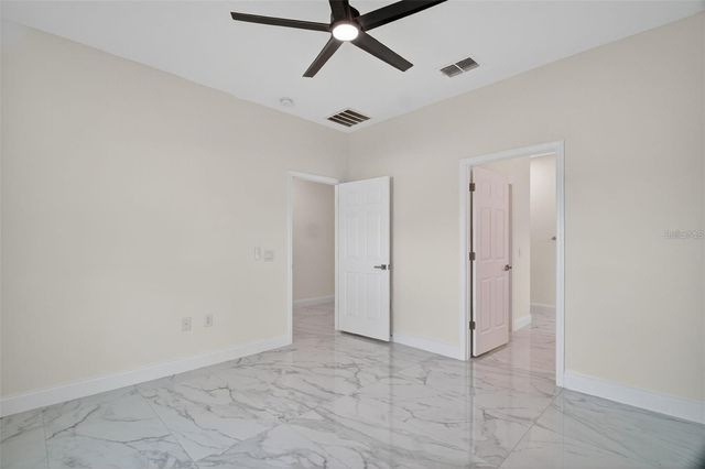 89 FARIWAY CIRCLE, Umatilla, FL 32784