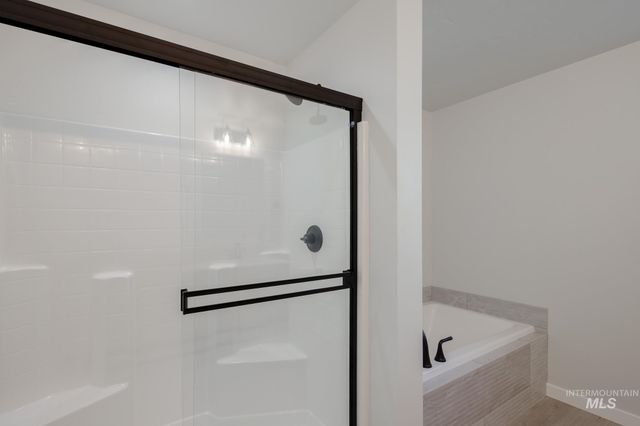 2160 S Border Way, Meridian, ID 83642