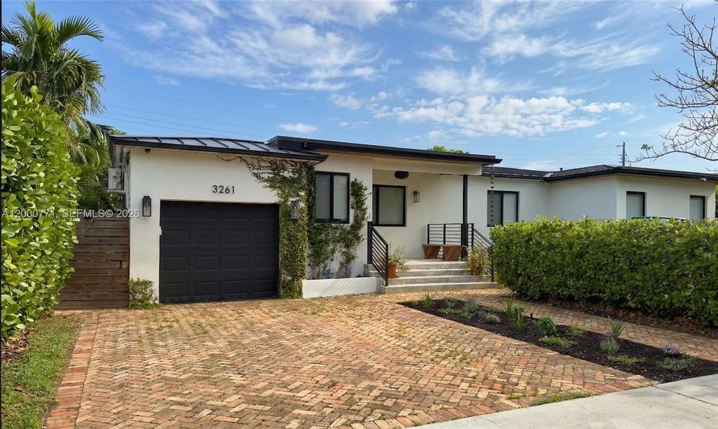 3261 SW 16th Ln, Miami, FL 33145