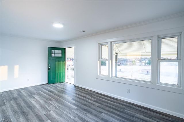 624 W Harrison Street, Reidsville, NC 27320