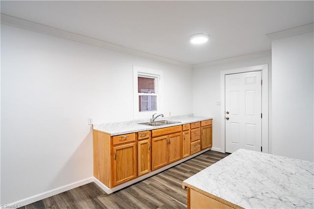 624 W Harrison Street, Reidsville, NC 27320