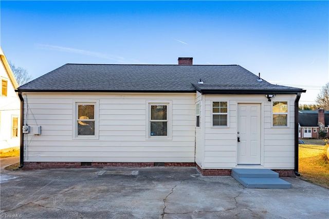 624 W Harrison Street, Reidsville, NC 27320