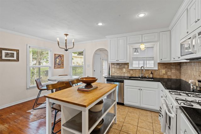 3800 Lafayette Avenue, Fort Worth, TX 76107