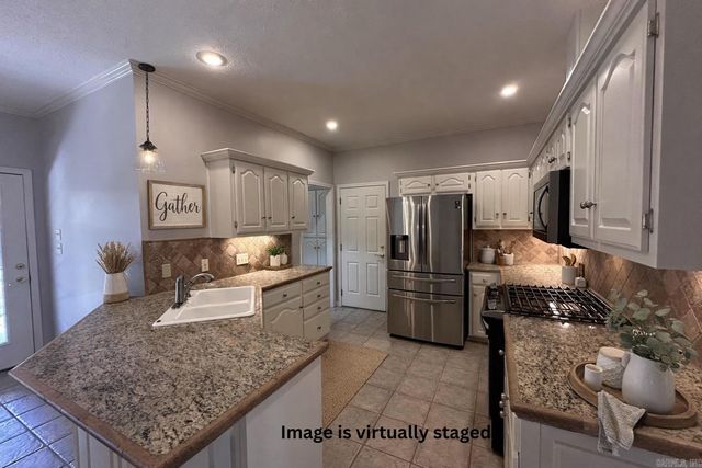 881 Copperfield Circle, Heber Springs, AR 72543