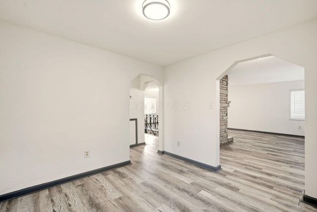 879 E 4th Avenue, Columbus, OH 43201