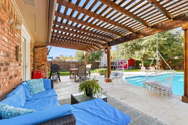 2705 Chebi Lane, Denton, TX 76209