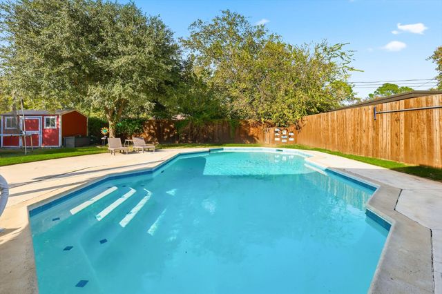 2705 Chebi Lane, Denton, TX 76209