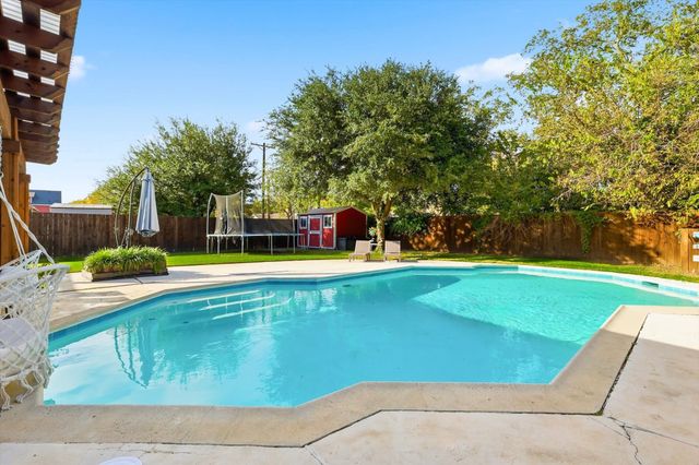 2705 Chebi Lane, Denton, TX 76209