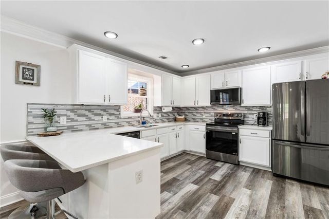 4363 Pond Edge Road, Snellville, GA 30039