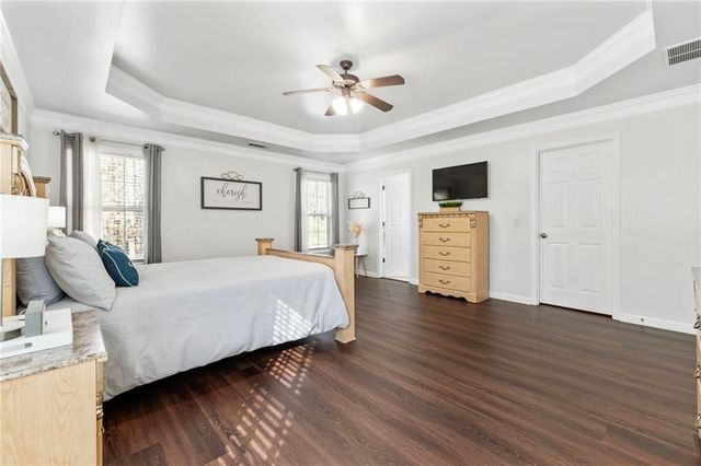 4363 Pond Edge Road, Snellville, GA 30039