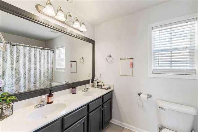 4363 Pond Edge Road, Snellville, GA 30039