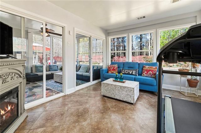 4363 Pond Edge Road, Snellville, GA 30039