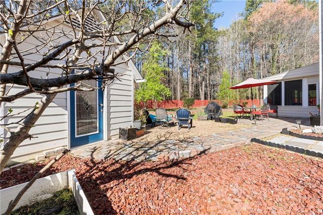 4363 Pond Edge Road, Snellville, GA 30039