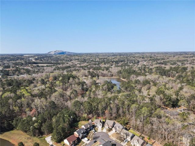 4363 Pond Edge Road, Snellville, GA 30039