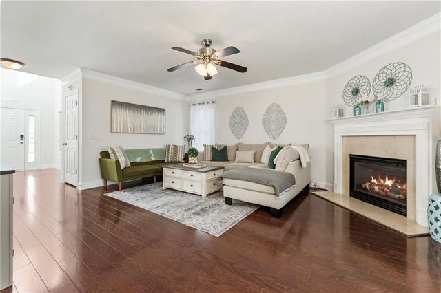 4363 Pond Edge Road, Snellville, GA 30039