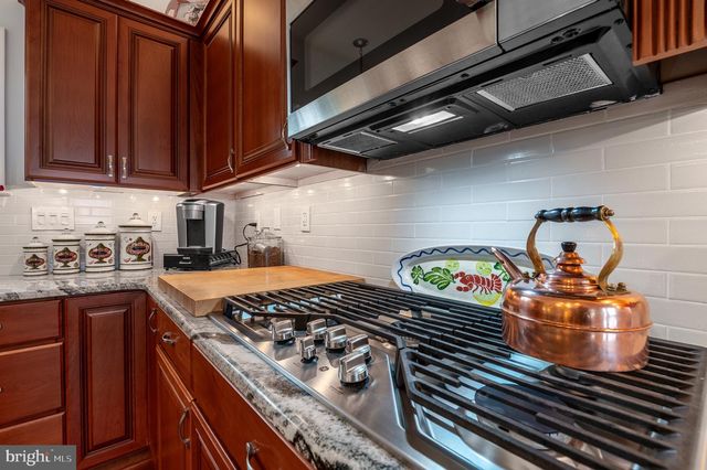132 WINDGATE DR, Chester Springs, PA 19425