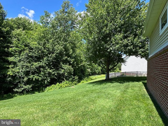132 WINDGATE DR, Chester Springs, PA 19425