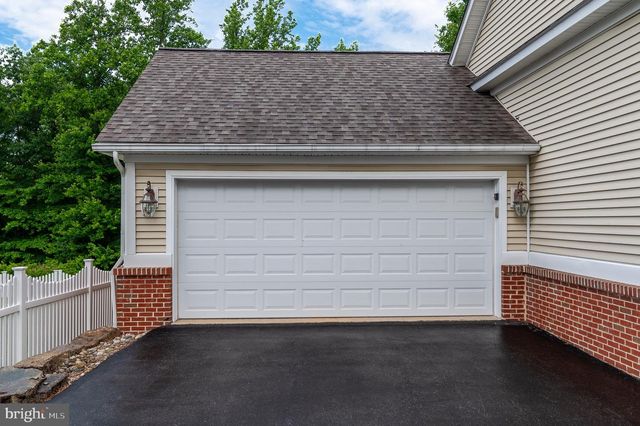 132 WINDGATE DR, Chester Springs, PA 19425
