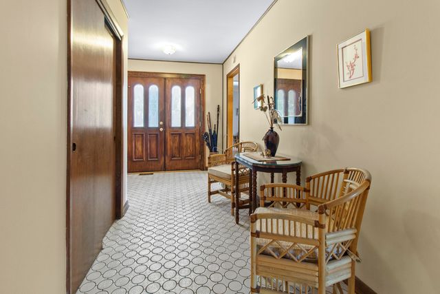 8486 Porter Place, Crown Point, IN 46307